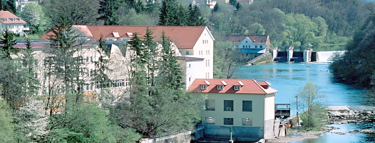 Slider-Firmengebaede2-1994_01