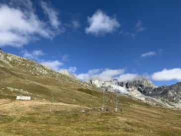 Mesurer la qualité de l’air dans les hautes montagnes suisses avec le OTT Pluvio²
